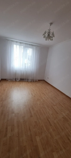Apartament de vanzare - imagine 2