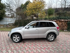 Suzuki Grand Vitara 2.4i JLX - imagine 3