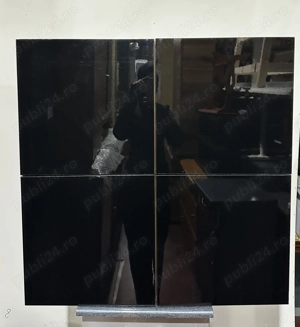 Dulap Suspendat cu 4 compartimente; Corp solid de perete