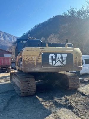 Excavator Caterpillar 330 DL - imagine 2