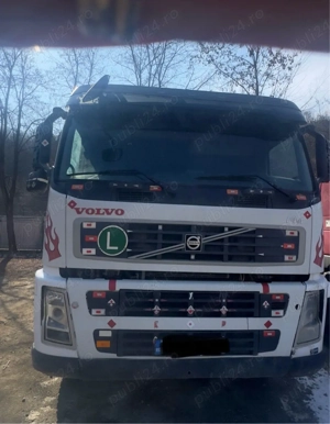 Volvo FM400 8x4 - imagine 5