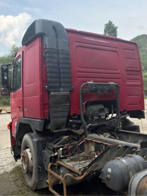 Cap tractor VOLVO FM440 - imagine 3