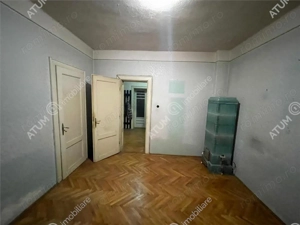 Apartament cu 4 camere 420 mp teren si garaj in Sub Arini Sibiu - imagine 7