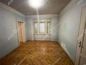 Apartament cu 4 camere 420 mp teren si garaj in Sub Arini Sibiu - imagine 14