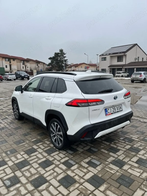 Vand Toyota Corolla Cross 2.0 hybrid 200 cp - imagine 5
