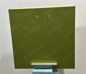 2 buc Dulap Suspendat cu usa si raft; Corp solid de perete