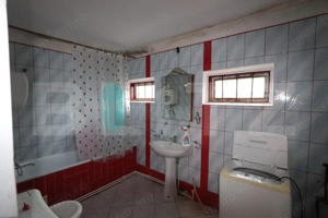 Apartament în Vilă toate utilitațile Găești - imagine 9