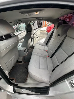 BMW seria 5 520d - imagine 4