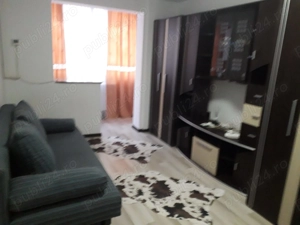 Inchiriez garsoniera 