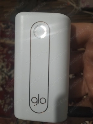 Vând 2 glo! Cel alb are toate actele