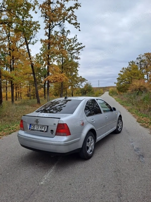 Vând Volkswagen bora 1.6 16V