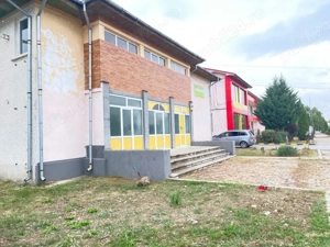 Oferim spre vanzare spatiu comercial - imagine 5