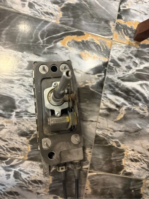 Schimbator de viteze passat b6 - imagine 2