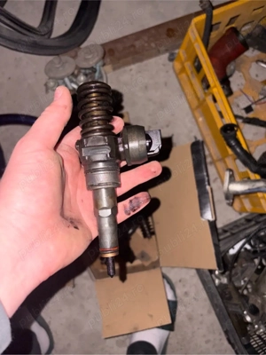 Injectoare passat b6 - imagine 2