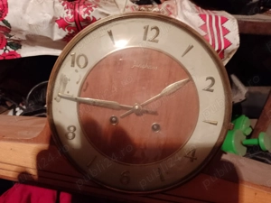 Ceas mecanic cu cheița 