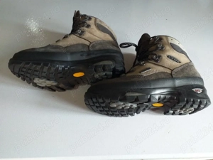 Vând bocancii laowa nr 37