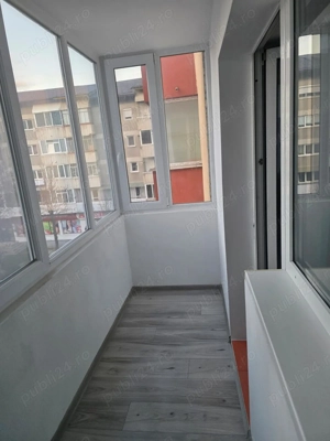 închiriez apartament precista etaj 3