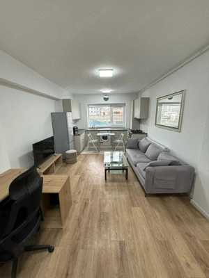 Garsoniera de închiriat,cocheta și spațioasă lângă Mall Plaza-centrala proprie.