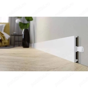 Plintă Arbiton STIQ XL | STX110 | Polimer Dur | Albă | 2.200x100x15 mm