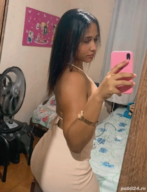 Cătălina Puștoaică Ador Sărutările! 