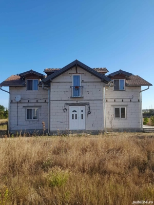 Casă de vanzare 