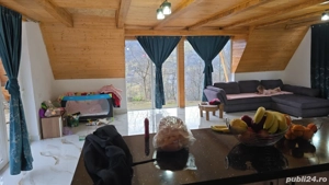 Vând cabană la munte