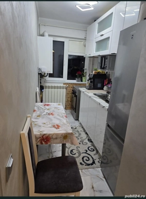  vând apartament 2 camere   micro 6 