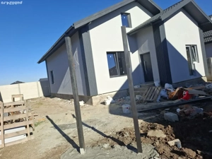   Pantelimon Ilfov parter+pod mansardabil pe placa de beton,3cam,2bai,300mp,comision 0%