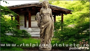 Statuetă domnița cu flori, auriu patinat, model S50.