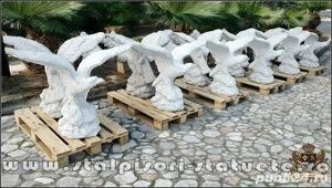 Statuetă vultur pe stâncă, șoim, alb marmorat, model S35. - imagine 5
