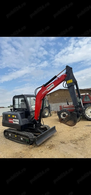 Inchiriez escavator 4 t