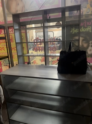 Vand mobilier magazin