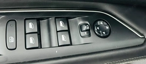 PEUGEOT 3008 2017 1.2i E6 Garantie 12 Luni Rate Avans 0 Doar Cu Buletinul - imagine 11