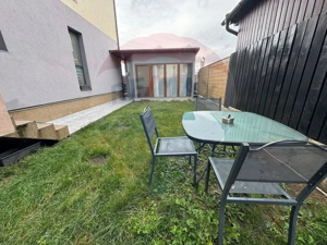 Apartament cu 2 camere de închiriat