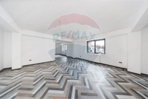 Spațiu comercial/birouri  de închiriat în zona 13 Decembrie - imagine 3