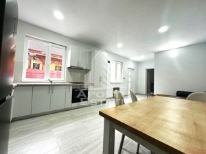 Casa cu 3 camere curte comuna - imagine 4