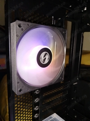 Set 4 x Ventilatoare Lian Li 12 x 12 cm ARGB