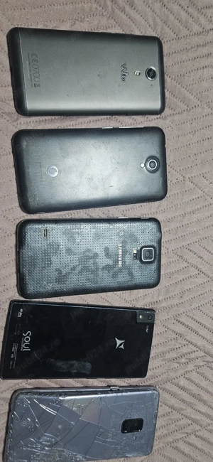 telefoane vechi  pentru piese 
