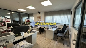 Spatiu Birouri Showroom Reprezentanta Depozit Hala 1000 mp Finisat Parcari Mall