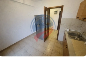 Apartament spațios cu 3 camere, etaj 1, zonă centrală – ideal pentru familie - imagine 9
