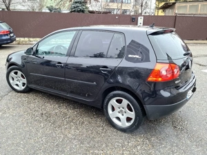 Wolkswagen Golf 5 Diesel 1.9 TDi,105 CP.  Este in stare perfect estetic cat si tehnic,fara erori in  - imagine 2