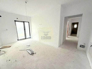 Apartament INTABULAT la CHEIE 3 camere etajul 2 cu balcon Doamna Stanca