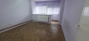 Disponibil imediat!!   Apartament cu potențial excelent și priveliște superbă! - imagine 2