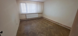 Disponibil imediat!!   Apartament cu potențial excelent și priveliște superbă! - imagine 3