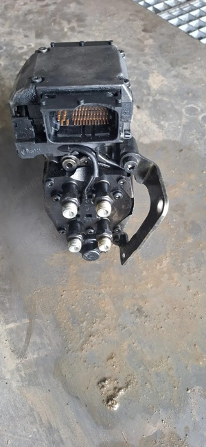 poampa injectie Opel Frontera b 2.2 2001 - imagine 3