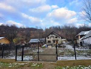 Vila de vanzare zona de munte - imagine 2