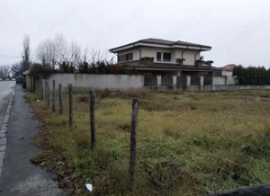 Teren intravilan de 1111mp,împrejmuit,curat, zona vile,utilitați,asfalt,trotuar, str Lavei,sect 6 - imagine 2