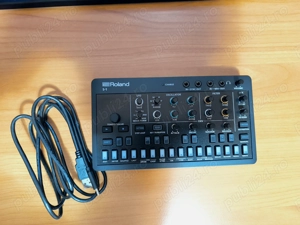 Sintetizator Roland S-1