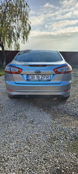 Ford Mondeo - imagine 2