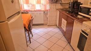 Vand apartament 2 camere in Deva, zona Zamfirescu, situat pe mijloc, etaj 2, bloc de 4 etaje - imagine 6